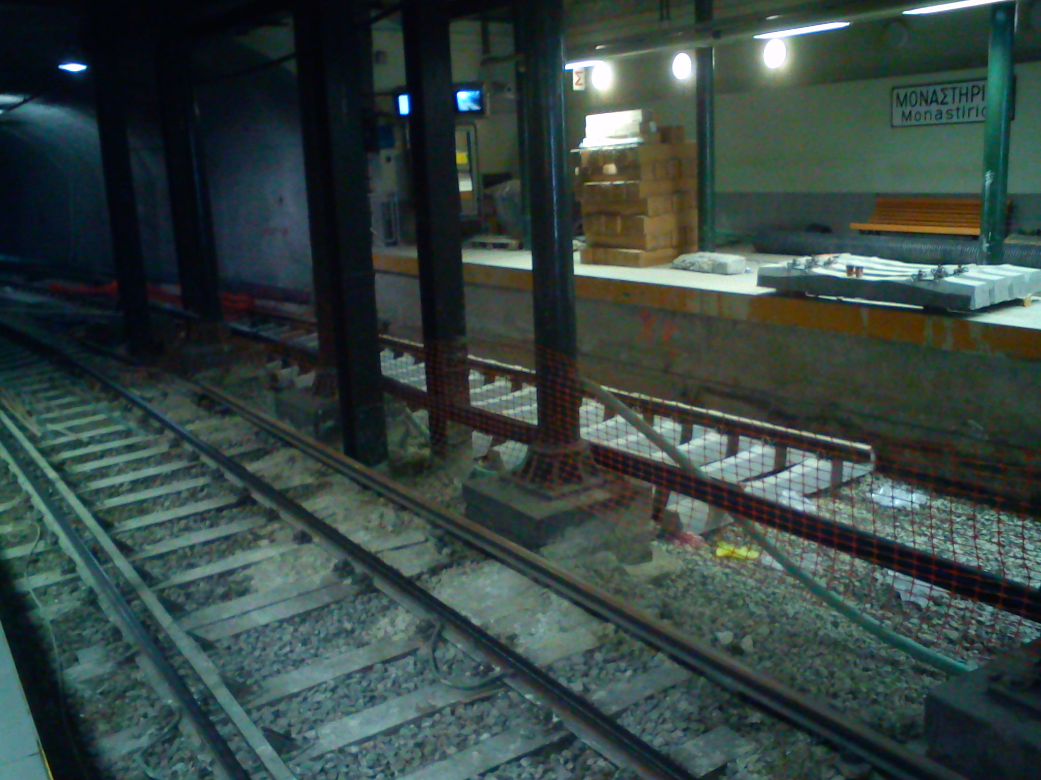 Πρόοδος εργασιών στο σταθμό Μοναστηράκι (18/05/2011) Πηγή: Ovelikios