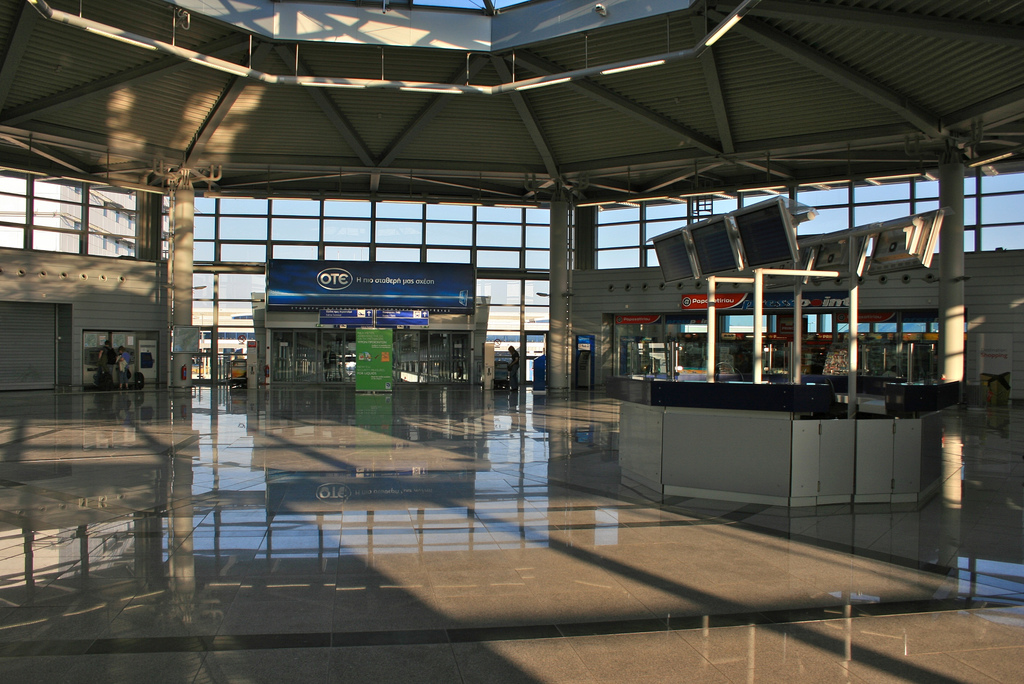 Πρόσβαση στο Αεροδρόμιο της Αθήνας με τα Μέσα Μεταφοράς Athens Transport